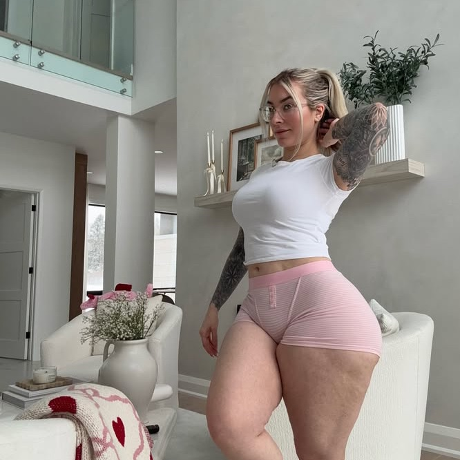 Claire is Female Escorts. | Midland | Michigan | United States | escortsaffair.com 