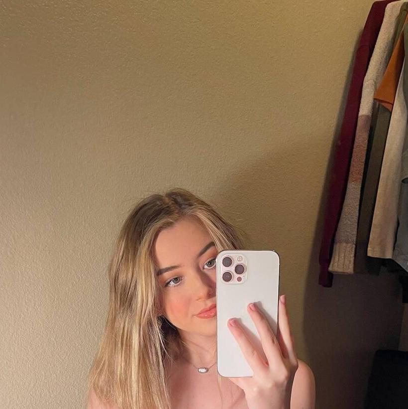 
                        Sasha
                     is Female Escorts. | Moncton | New Brunswick | Canada | escortsaffair.com 