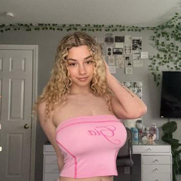  is Female Escorts. | Honolulu | Hawaii | United States | escortsaffair.com 