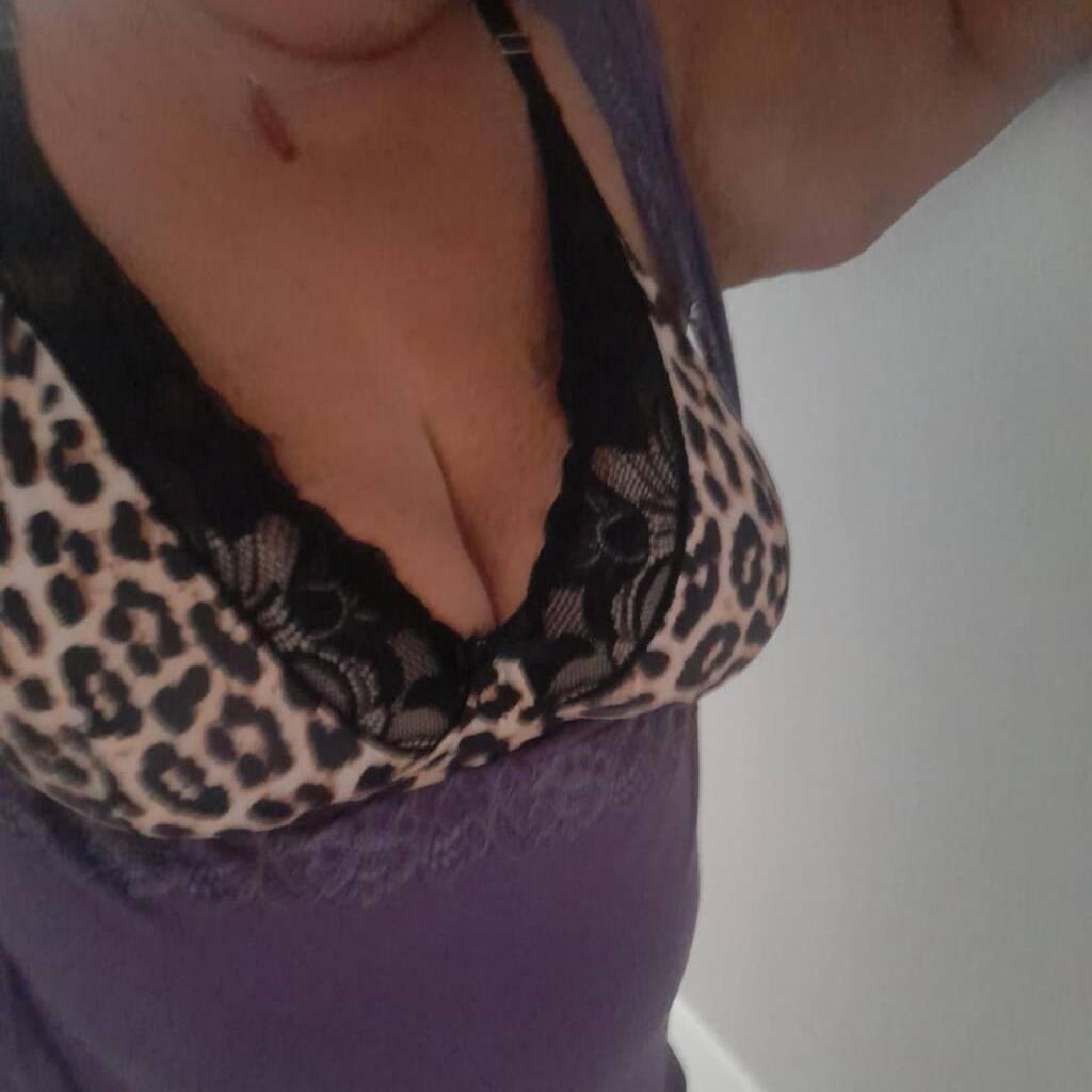 
                        Carebear
                     is Female Escorts. | London | Ontario | Canada | escortsaffair.com 