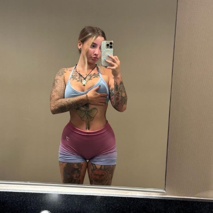 Emilia is Female Escorts. | Florence | South Carolina | United States | escortsaffair.com 