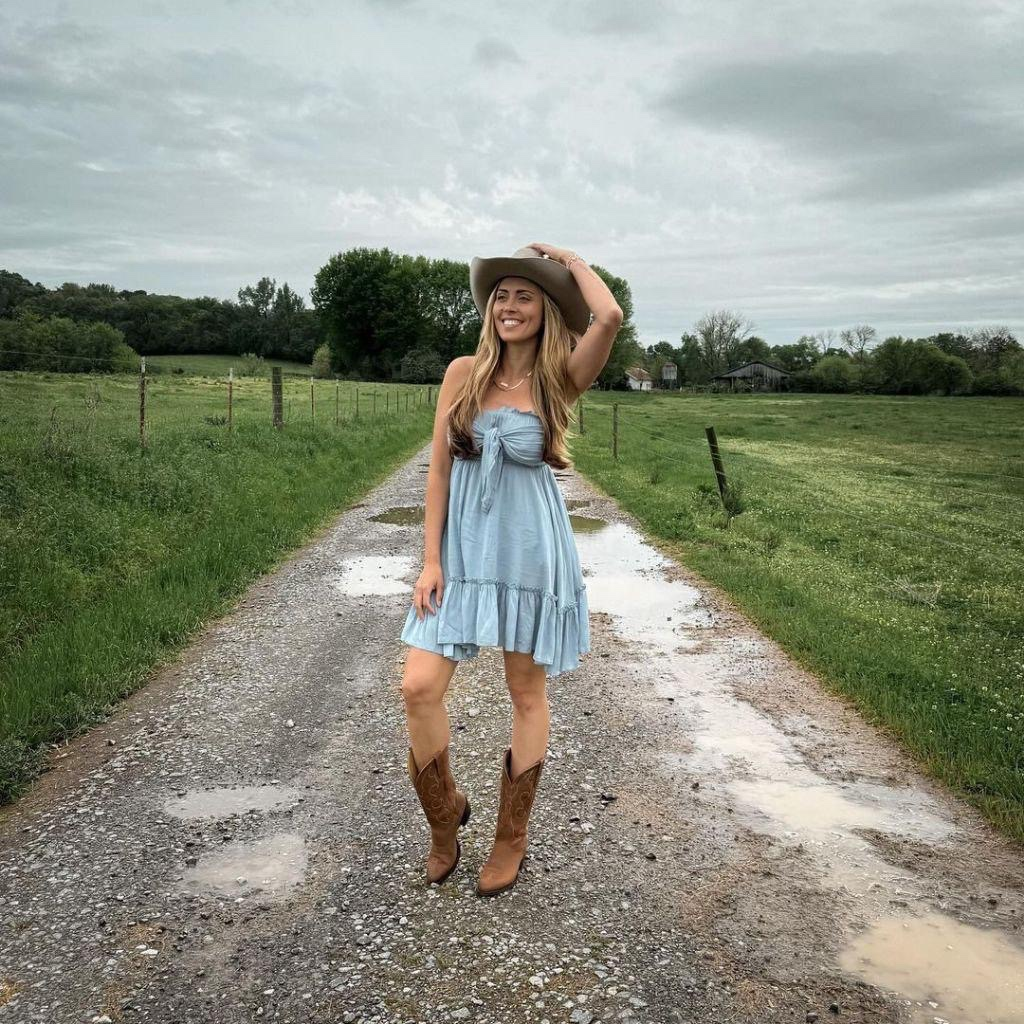 Ashley is Female Escorts. | Fayetteville | North Carolina | United States | escortsaffair.com 