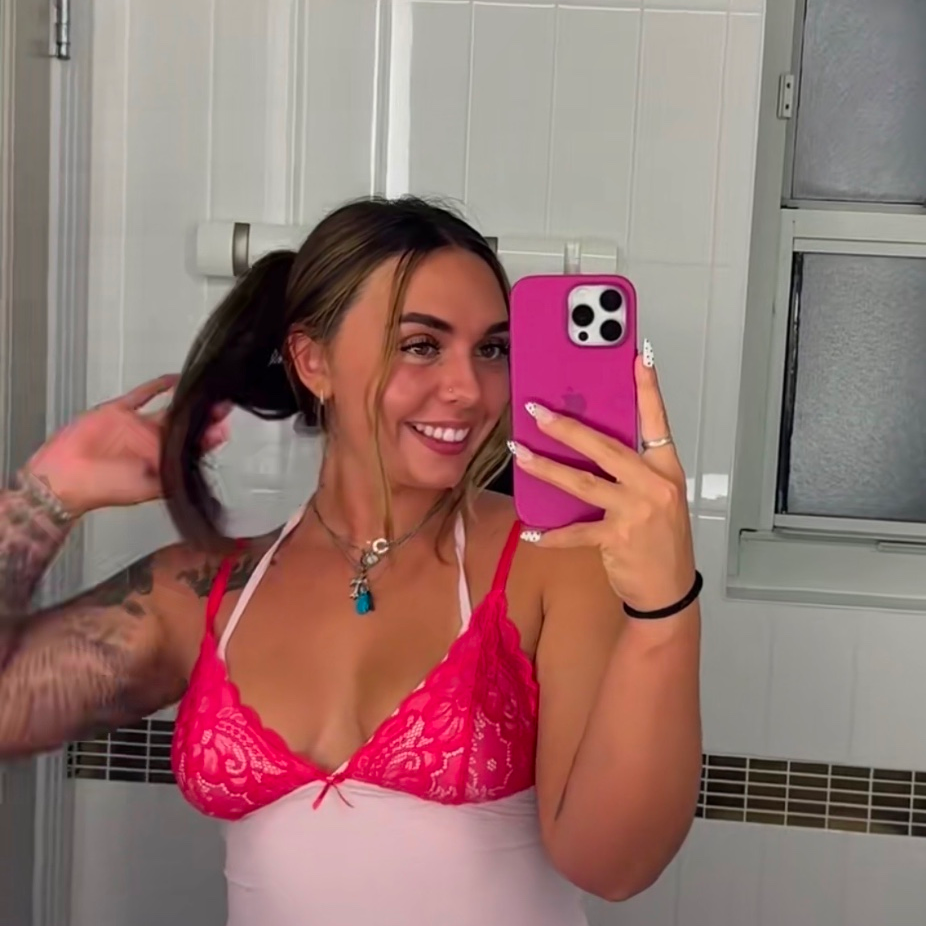 Alina is Female Escorts. | North Bay | Ontario | Canada | escortsaffair.com 