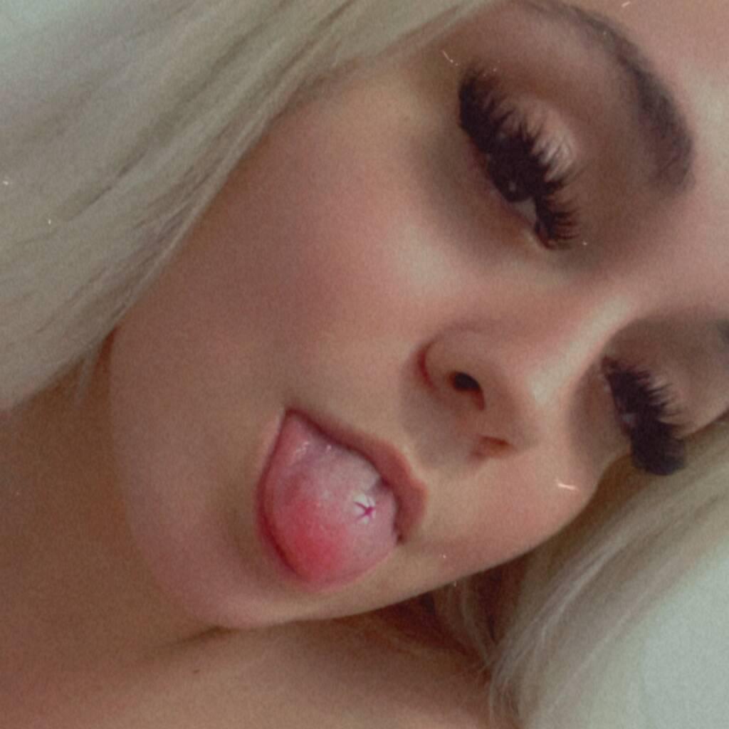 
                        Stacy
                     is Female Escorts. | Quebec City | Quebec | Canada | escortsaffair.com 