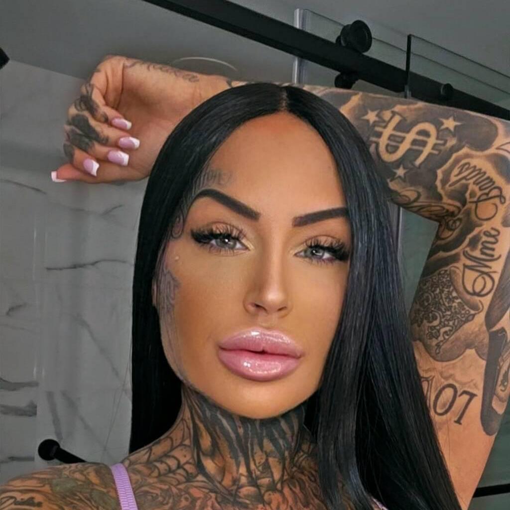 
                        Karolina
                     is Female Escorts. | Quebec City | Quebec | Canada | escortsaffair.com 