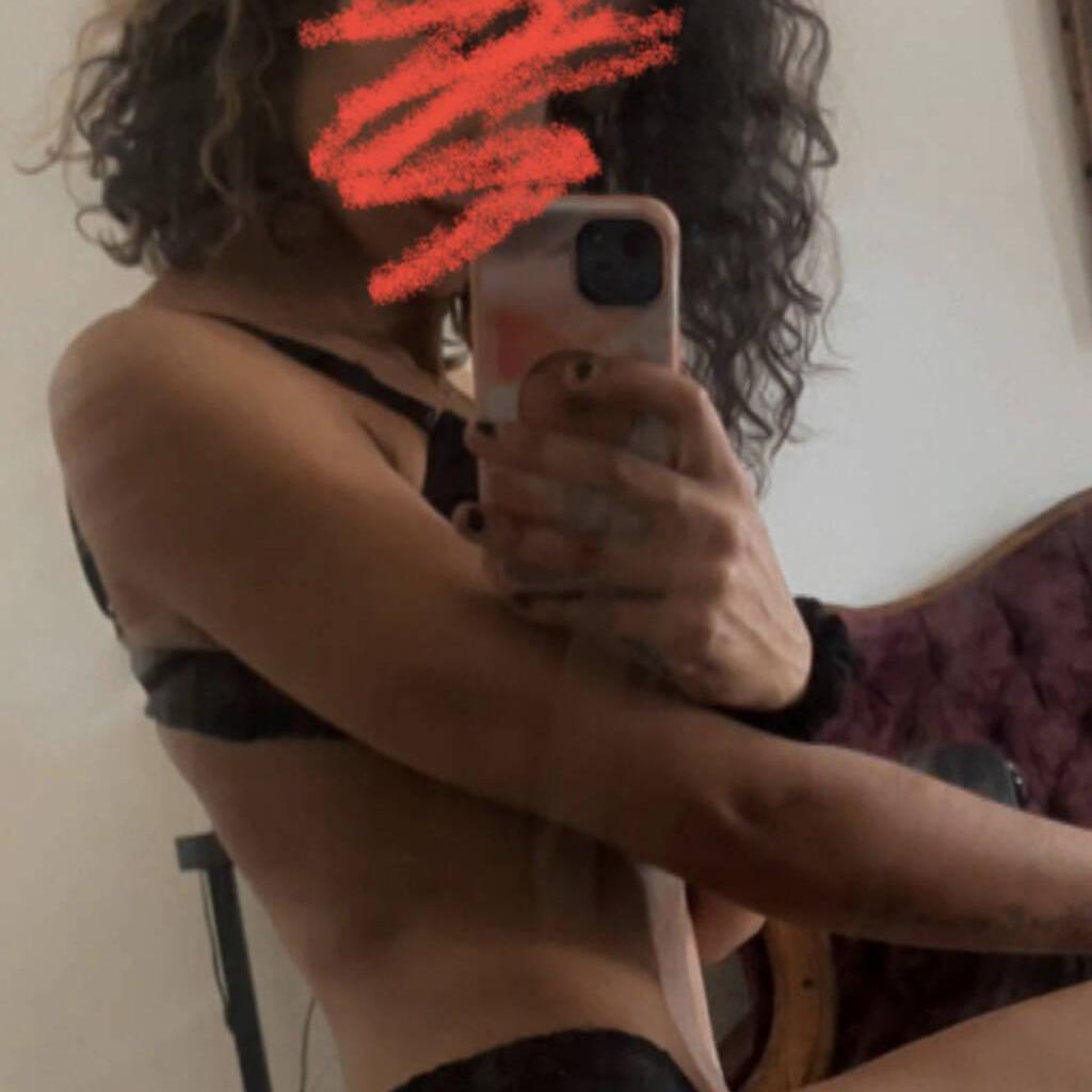 
                        Alessandra
                     is Female Escorts. | Medicine Hat | Alberta | Canada | escortsaffair.com 