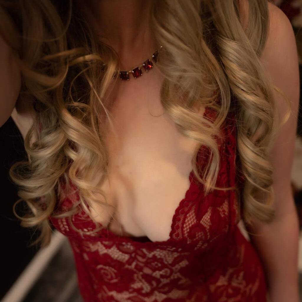 
                        Ariel
                     is Female Escorts. | Nanaimo | British Columbia | Canada | escortsaffair.com 