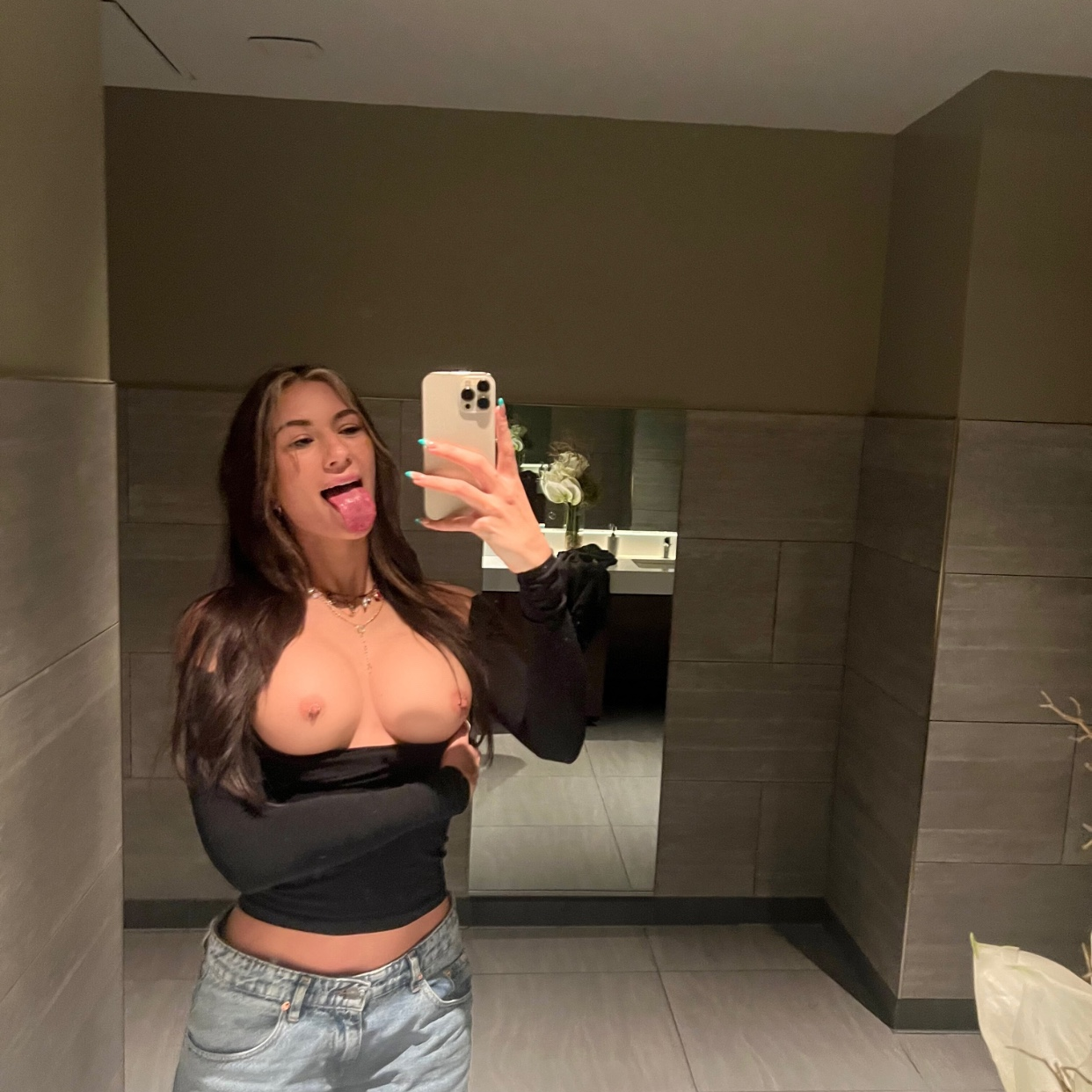 Madelyn is Female Escorts. | Big Island | Hawaii | United States | escortsaffair.com 