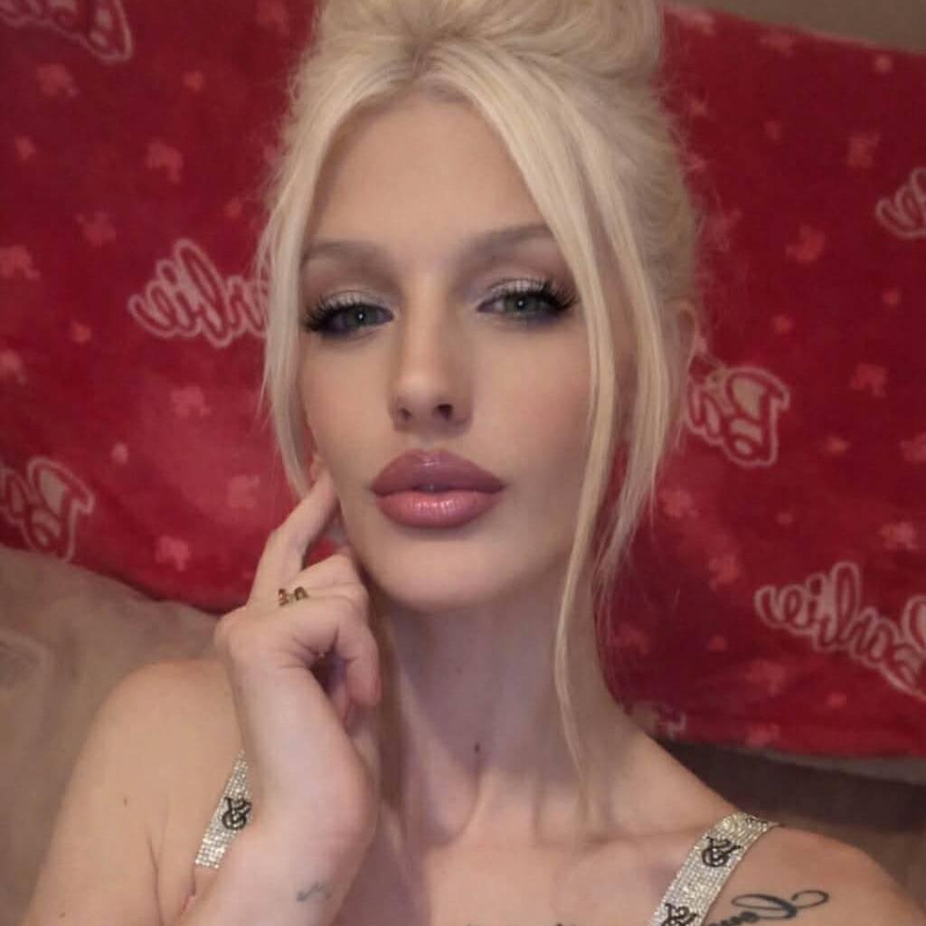 
                        Mckaela
                     is Female Escorts. | Kingston | Ontario | Canada | escortsaffair.com 