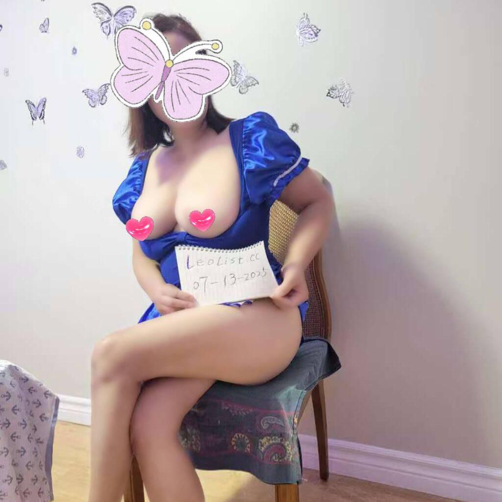 
                        Jessie
                     is Female Escorts. | Lethbridge | Alberta | Canada | escortsaffair.com 