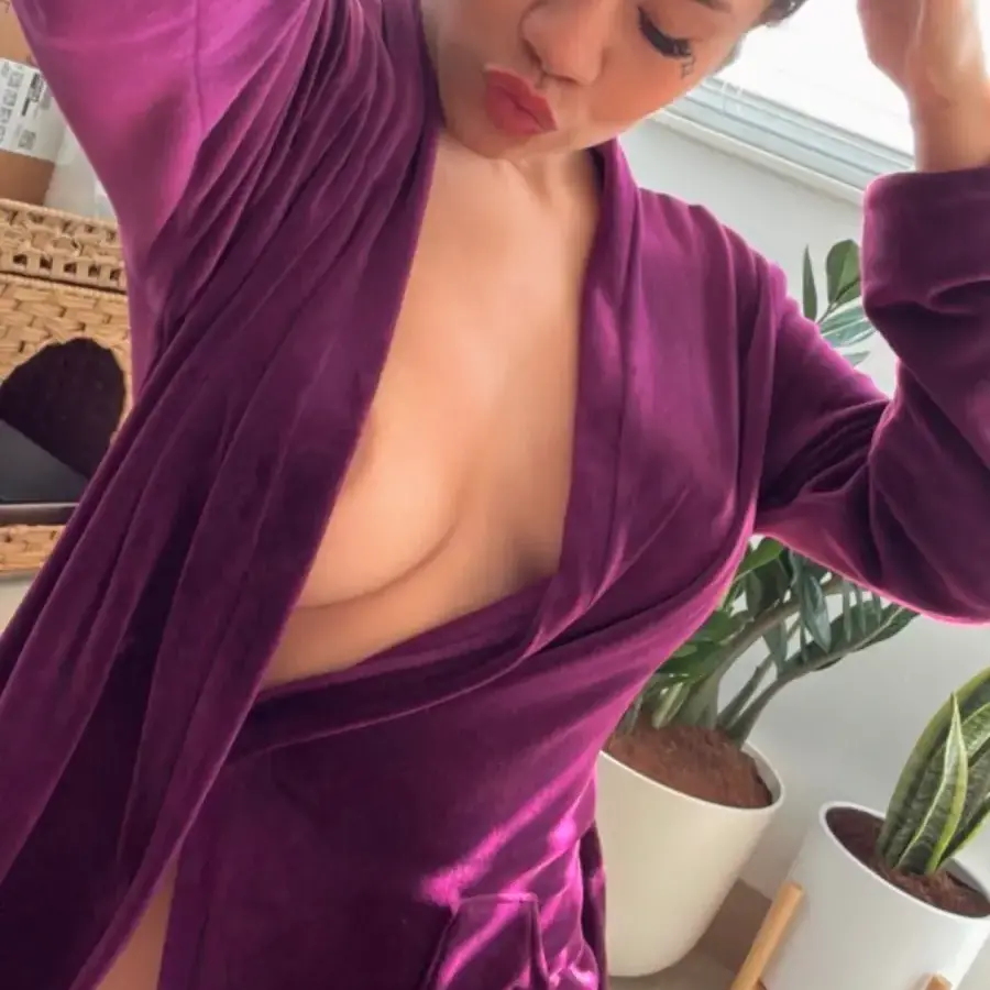 Emi is Female Escorts. | Detroit | Michigan | United States | escortsaffair.com 