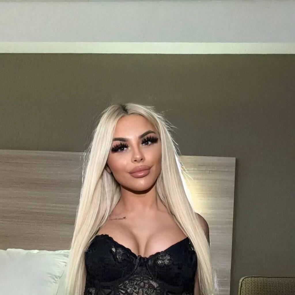 
                        AmberXo
                     is Female Escorts. | Toronto | Ontario | Canada | escortsaffair.com 