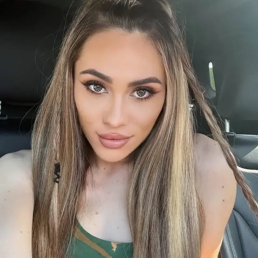 Mackenzie is Female Escorts. | Calgary | Alberta | Canada | escortsaffair.com 