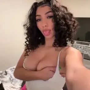 EVELYN is Female Escorts. | St. Louis | Missouri | United States | escortsaffair.com 