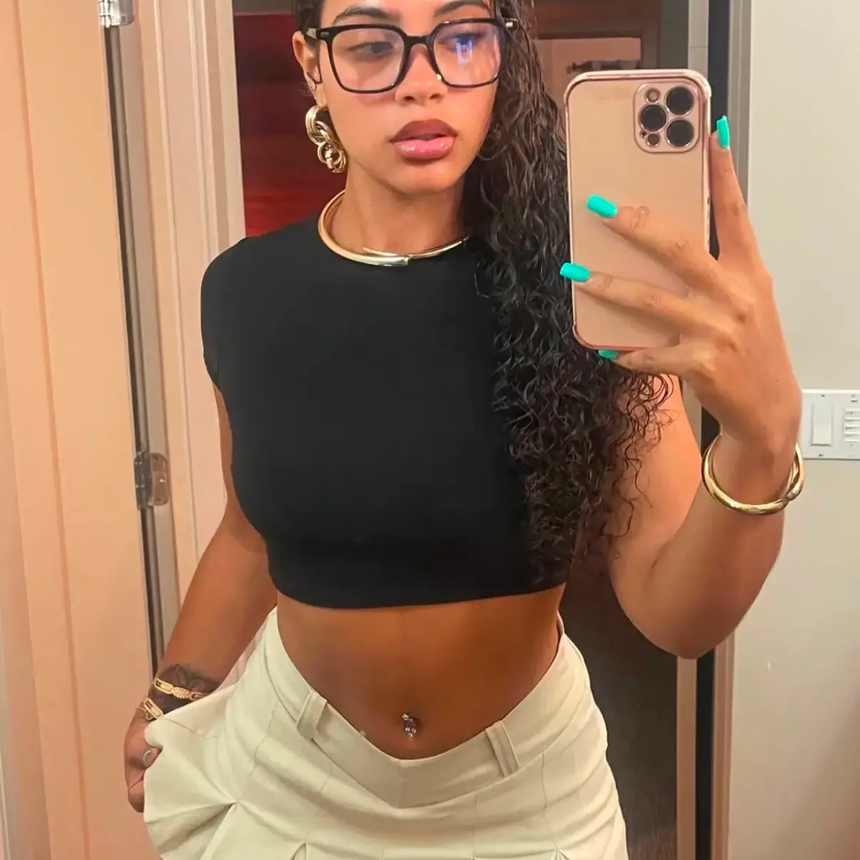 Melissa is Female Escorts. | Edmonton | Alberta | Canada | escortsaffair.com 