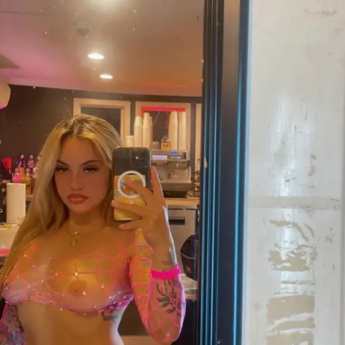 Shirley is Female Escorts. | Lynchburg | Virginia | United States | escortsaffair.com 