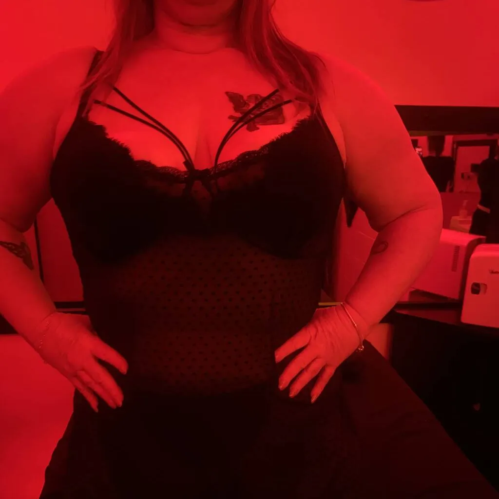 
                        Mandi
                     is Female Escorts. | Red Deer | Alberta | Canada | escortsaffair.com 