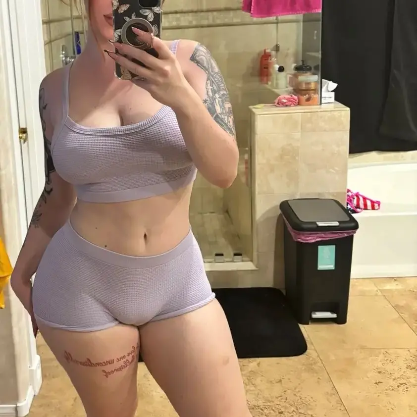 Katie is Female Escorts. | Concord | Ontario | Canada | escortsaffair.com 
