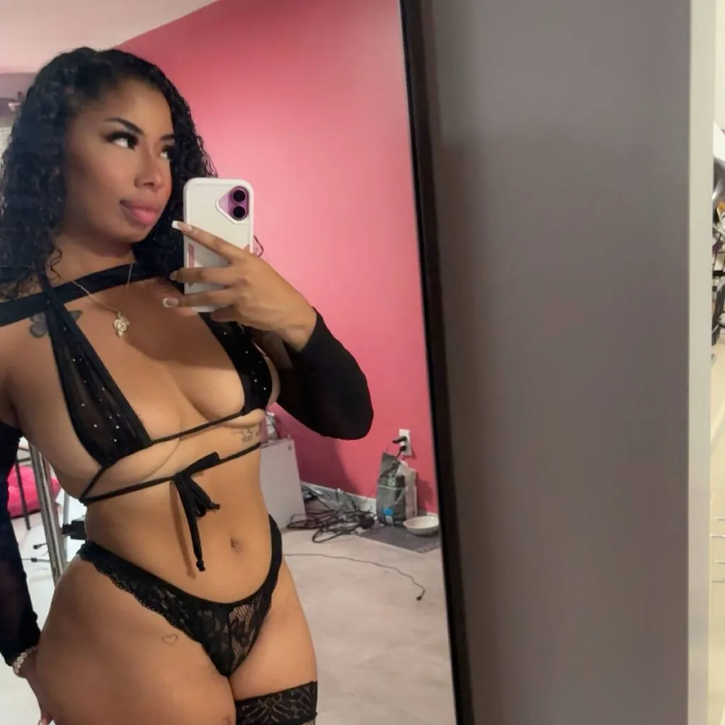 
                        Lena
                     is Female Escorts. | Thunder Bay | Ontario | Canada | escortsaffair.com 