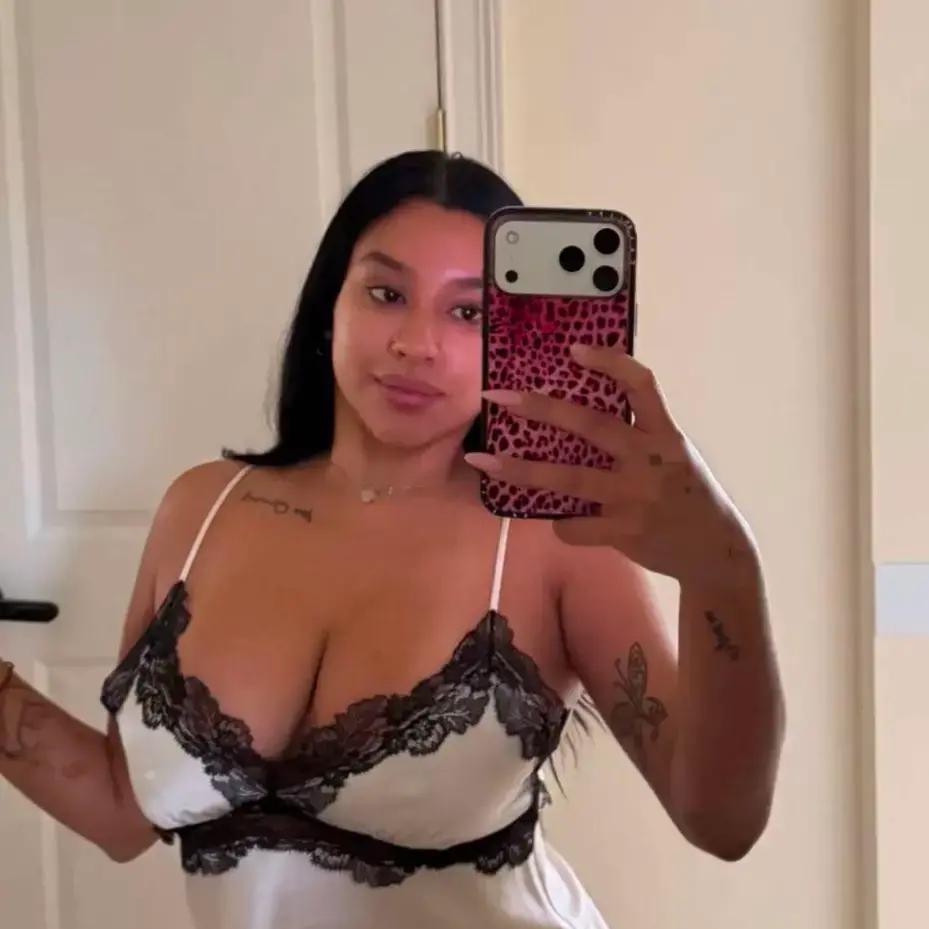 Liliana is Female Escorts. | London | Ontario | Canada | escortsaffair.com 