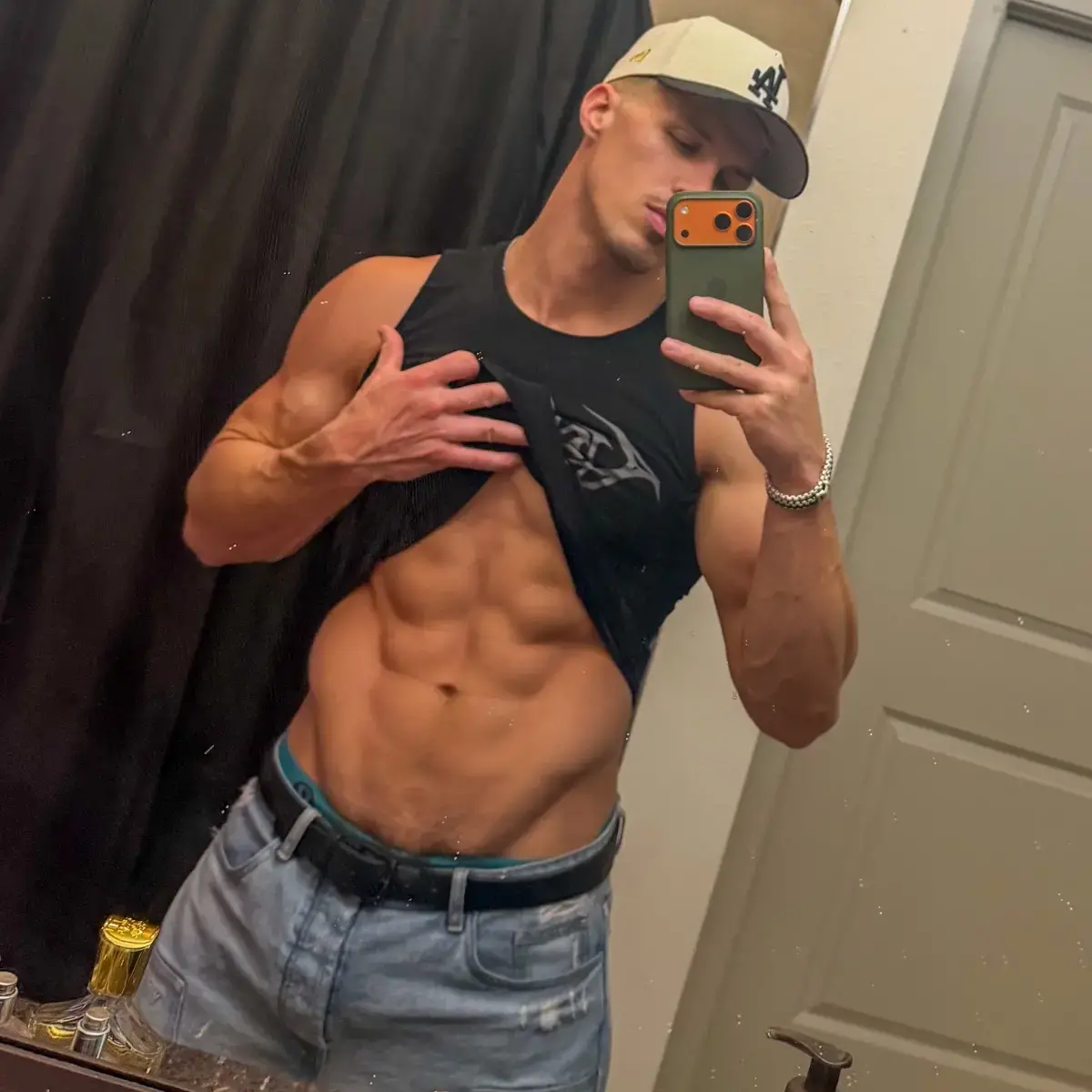 Steven is Male Escorts. | Ann Arbor | Michigan | United States | escortsaffair.com 