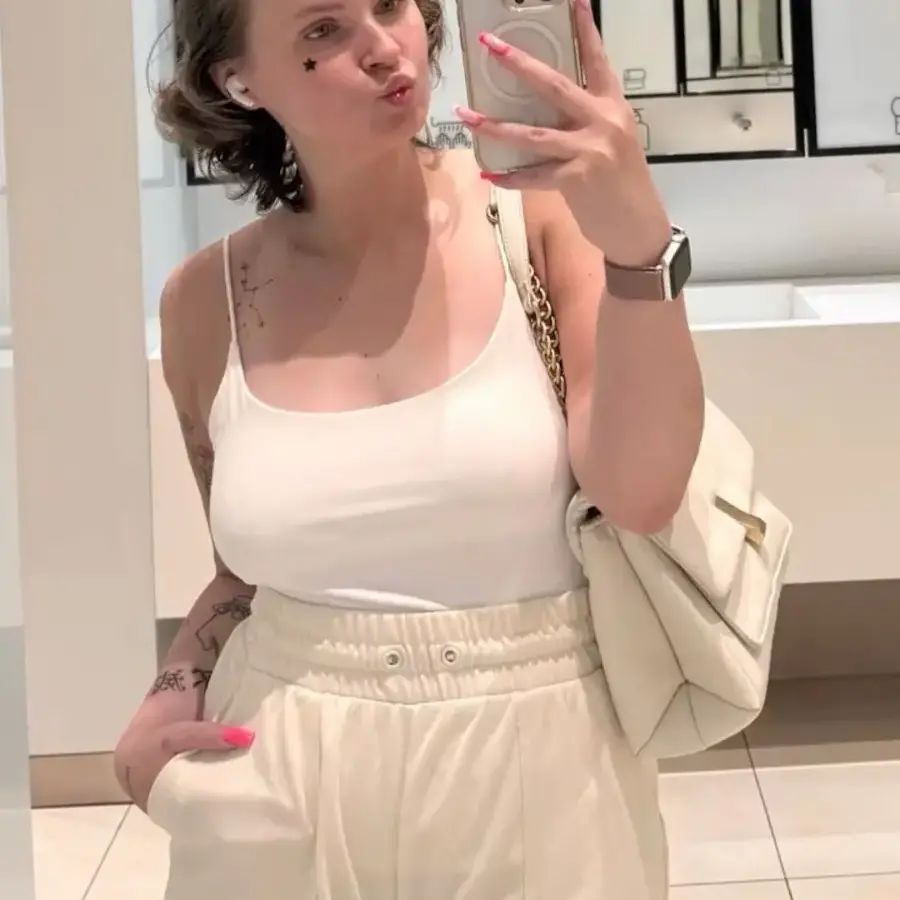 Ella is Female Escorts. | Cornwall | Ontario | Canada | escortsaffair.com 