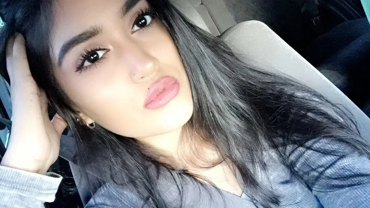Hot indian punjabi girl available for fun in your area