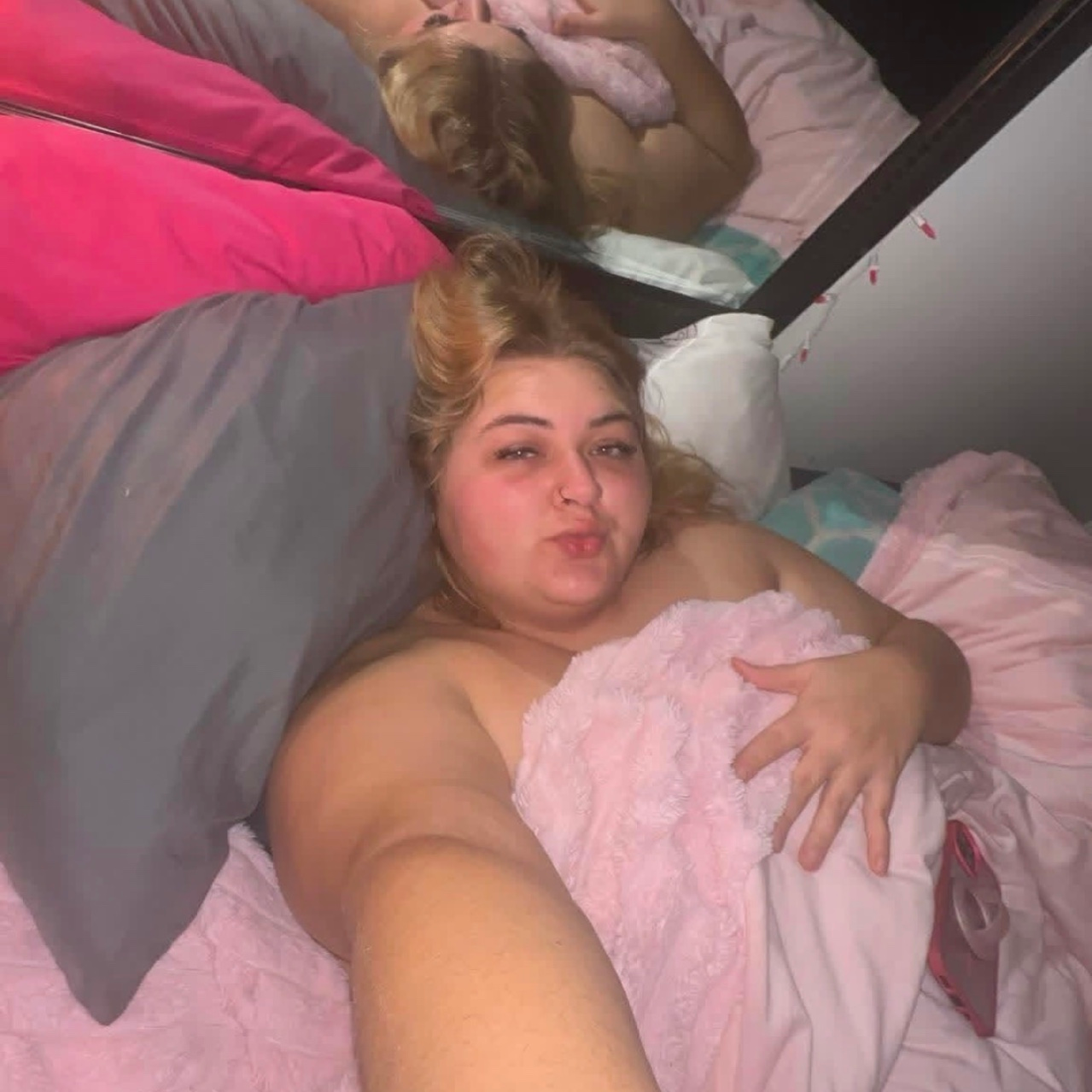 Beverly is Female Escorts. | Ottawa | Ontario | Canada | escortsaffair.com 