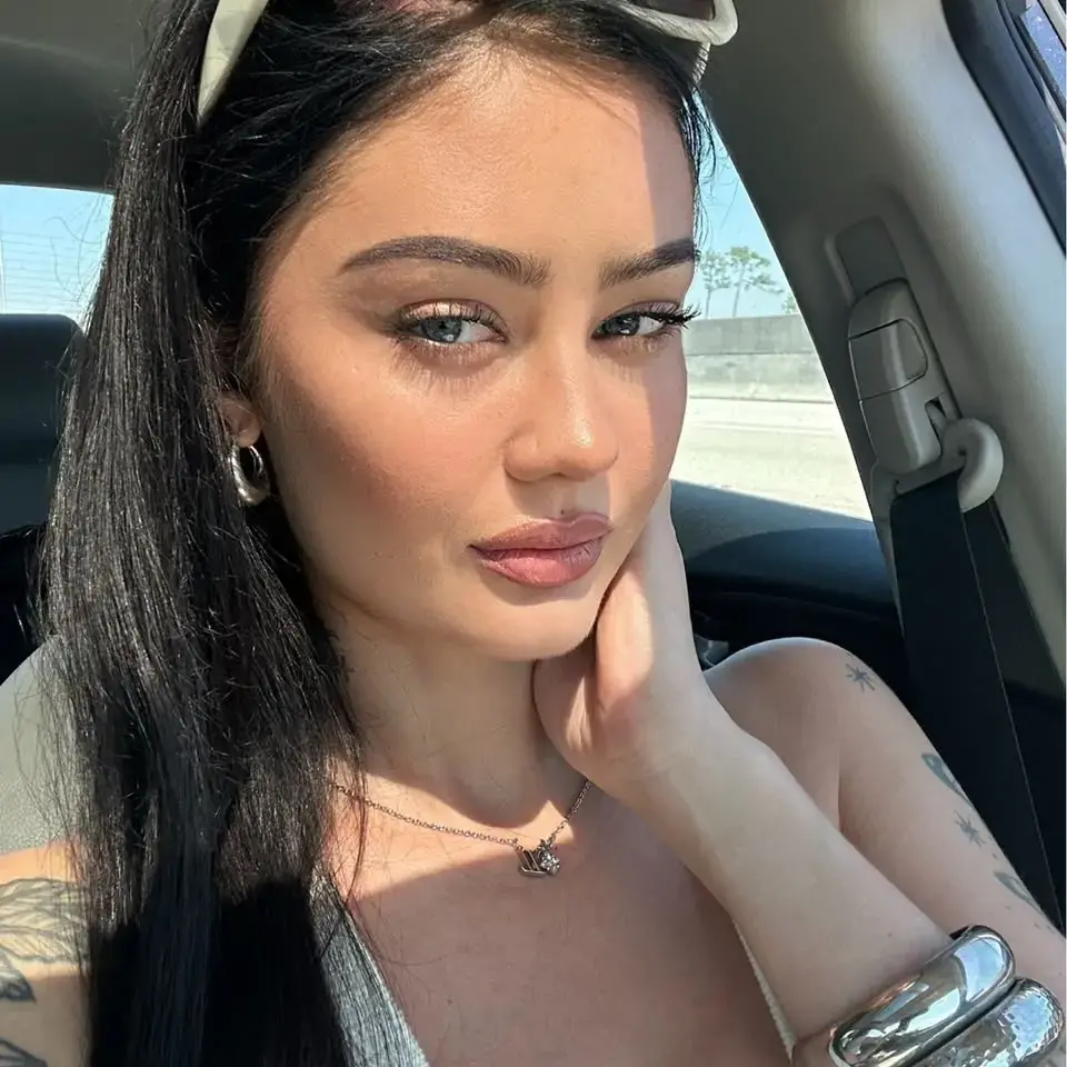 Lina is Female Escorts. | Abbotsford | British Columbia | Canada | escortsaffair.com 