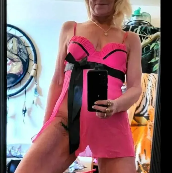 
                        Tabitha
                     is Female Escorts. | windsor | Ontario | Canada | escortsaffair.com 