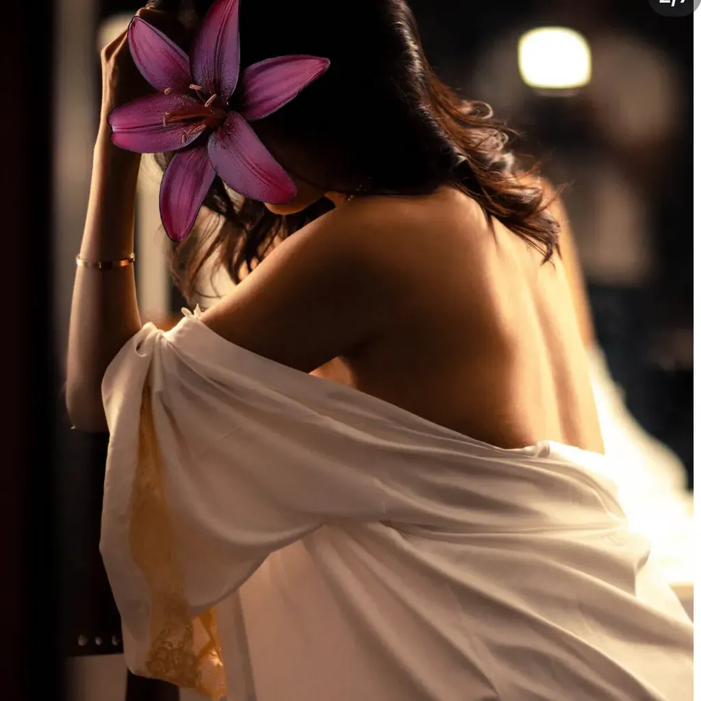 
                        Chole
                     is Female Escorts. | Victoria | British Columbia | Canada | escortsaffair.com 