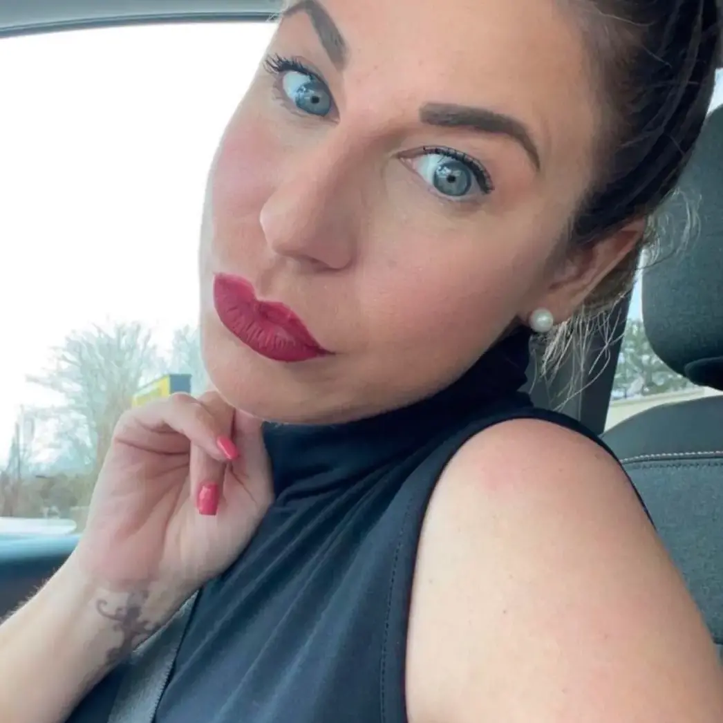 Lana is Female Escorts. | Hamilton | Ontario | Canada | escortsaffair.com 