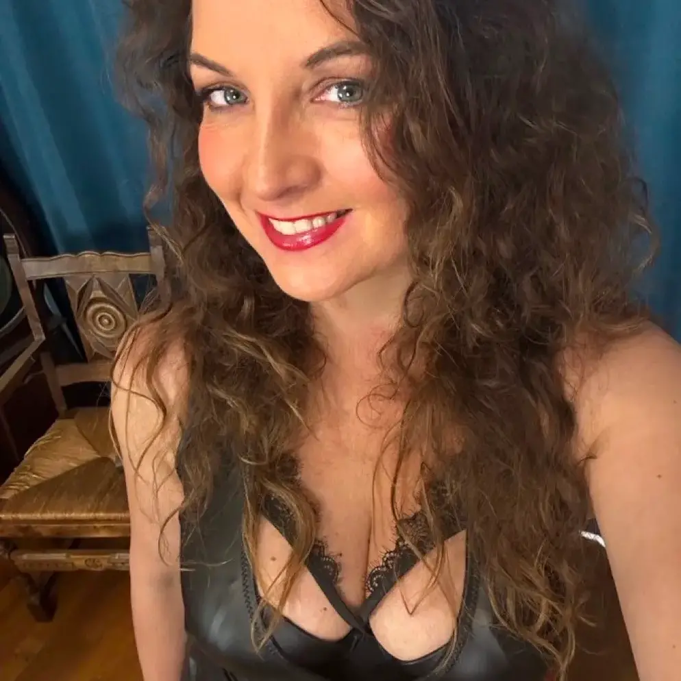 Edith is Female Escorts. | St Catharines | Ontario | Canada | escortsaffair.com 