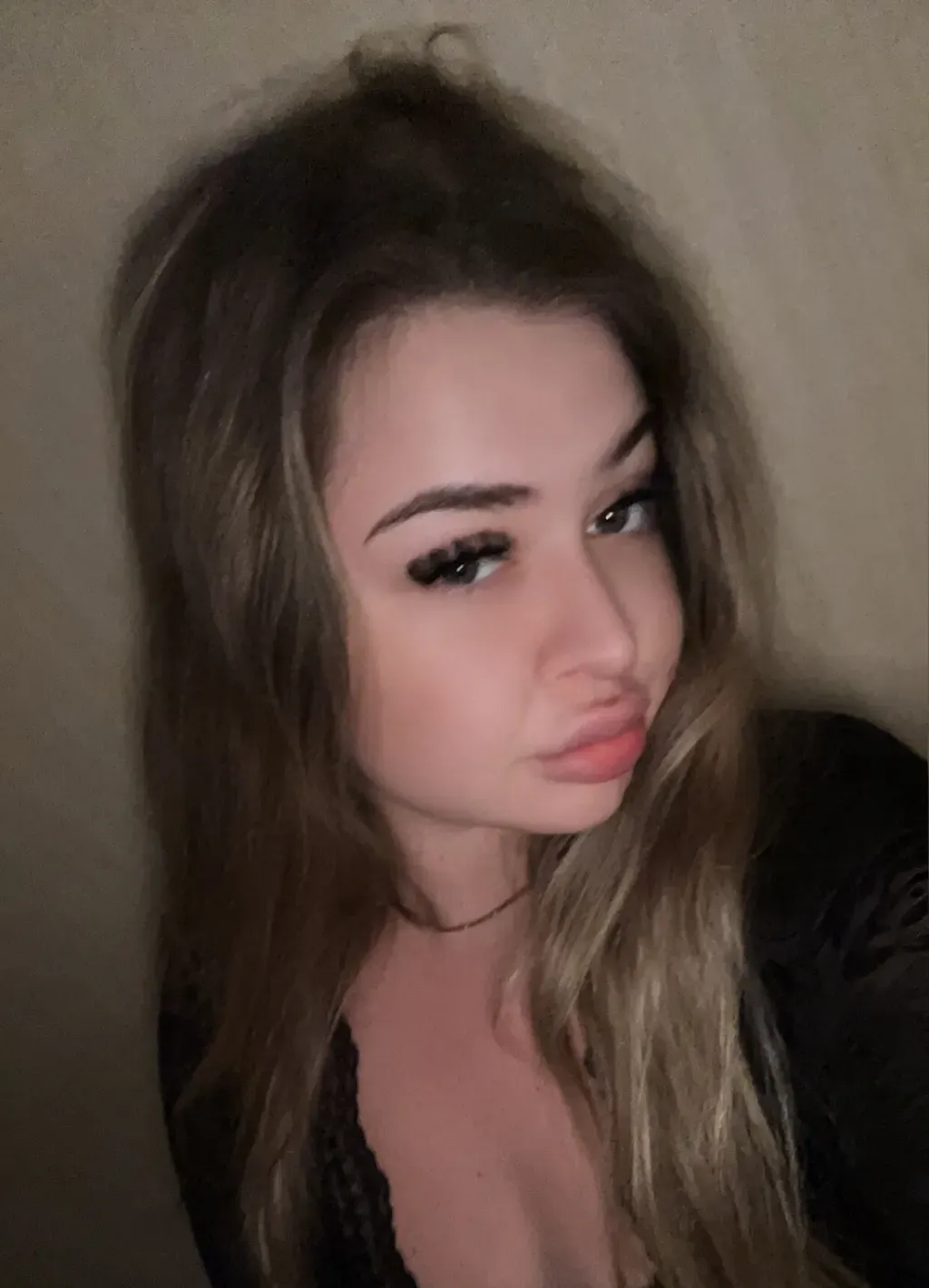 𝗜𝗻𝗰𝗮𝗹𝗹 - 𝗢𝘂𝘁 𝗣𝗔𝗥𝗧𝗬 𝗤𝗨𝗘𝗘𝗡 𝐇𝐨𝐫𝐧𝐲 𝐁𝐥𝐨𝐧𝐝𝐢𝐞 profile image