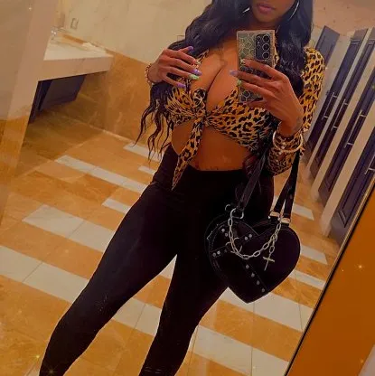  is Female Escorts. | Chicago Falls | Illinois | United States | escortsaffair.com 